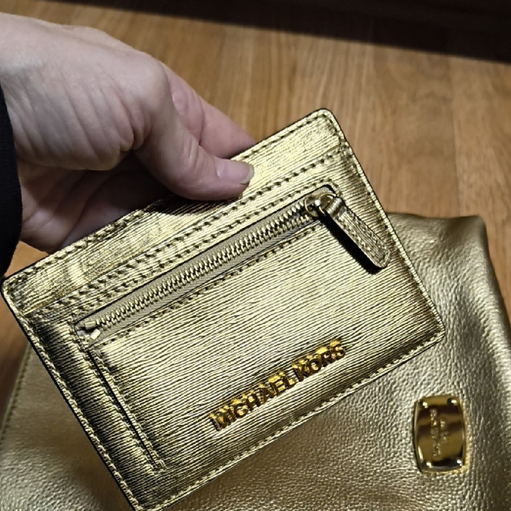 Michael Kors Gold Leather Shoulder Bag & Card Holder 😍 Shimmery 😍 - Picture 13 of 16